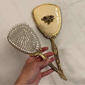 VINTAGE MIRROR & BRUSH SET